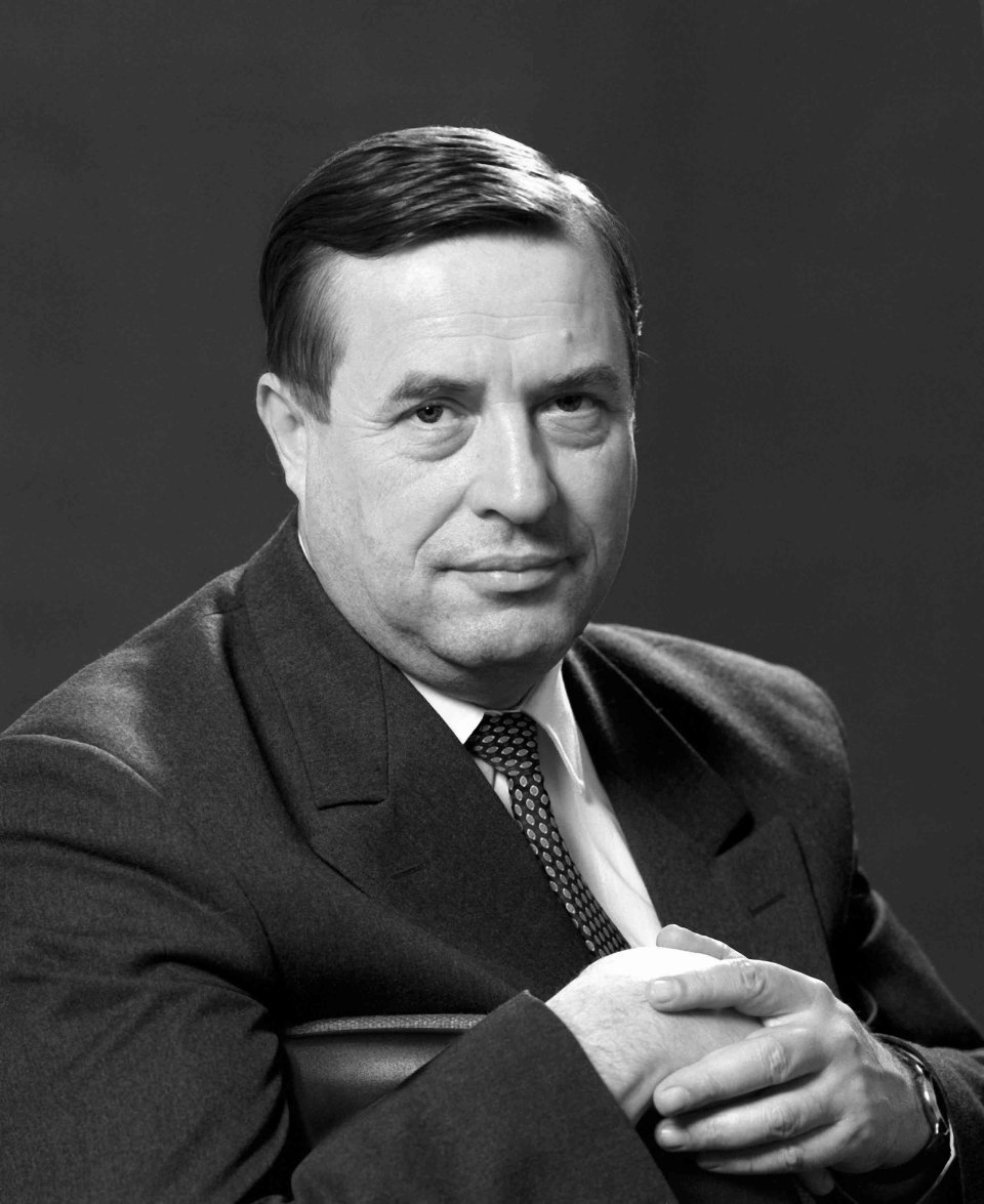 Селезнев 2000. Селезнев 2002. Е н селезнев. Селезнев 2000. Е н селезнев.